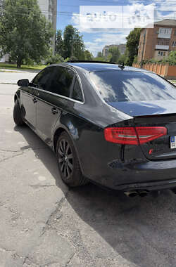 Седан Audi A4 2012 в Вінниці