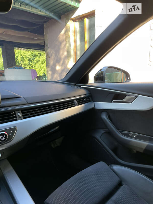 Универсал Audi A4 2016 в Полтаве