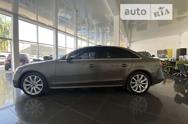 Седан Audi A4 2013 в Червонограді