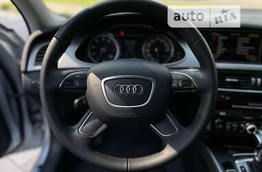 Седан Audi A4 2013 в Львові