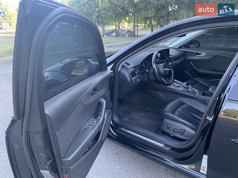 Седан Audi A4 2016 в Полтаве