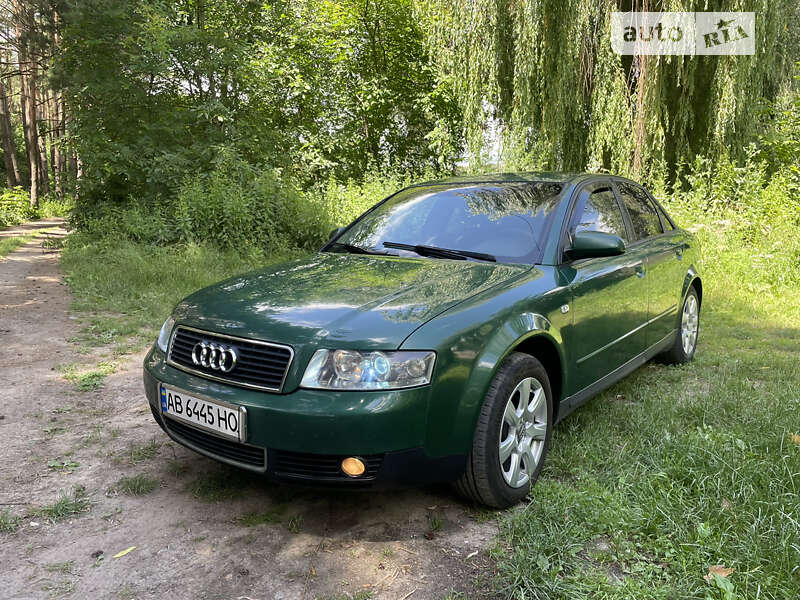 Седан Audi A4 2001 в Немирові