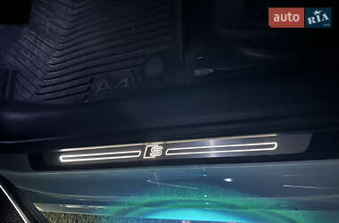 Седан Audi A4 2016 в Днепре