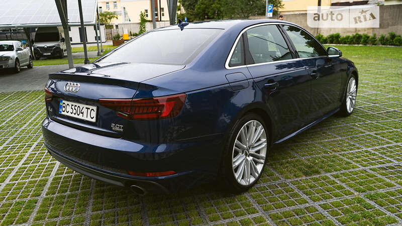 Седан Audi A4 2016 в Львове