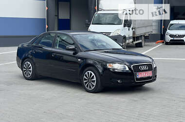 Седан Audi A4 2006 в Ровно