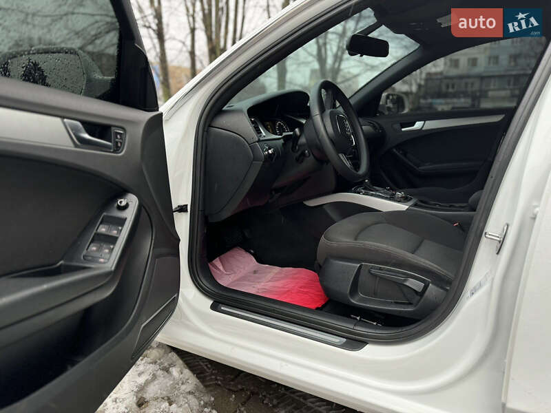Універсал Audi A4 2011 в Чернівцях