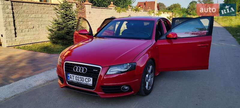 Седан Audi A4 2012 в Ивано-Франковске
