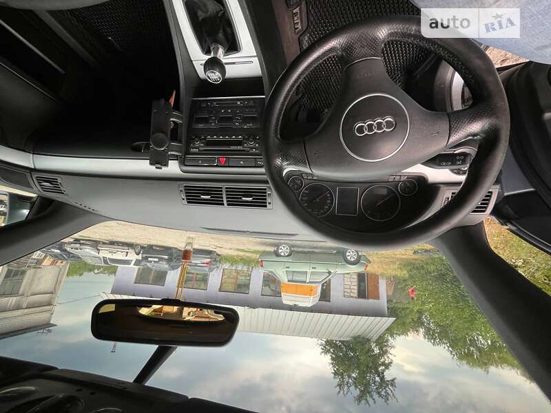 Универсал Audi A4 2002 в Обухове