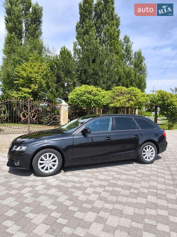 Універсал Audi A4 2011 в Сарнах