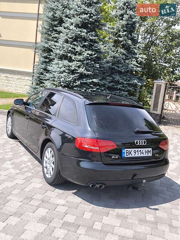 Універсал Audi A4 2011 в Сарнах