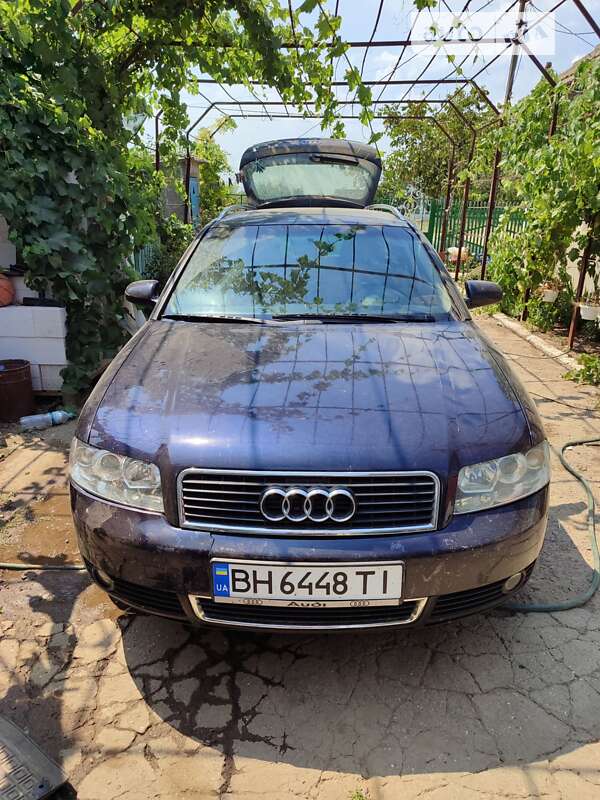 Универсал Audi A4 2001 в Килии