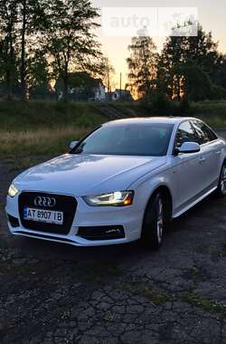 Седан Audi A4 2014 в Болехові