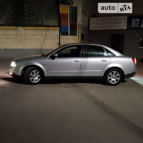 Седан Audi A4 2002 в Тетиеве