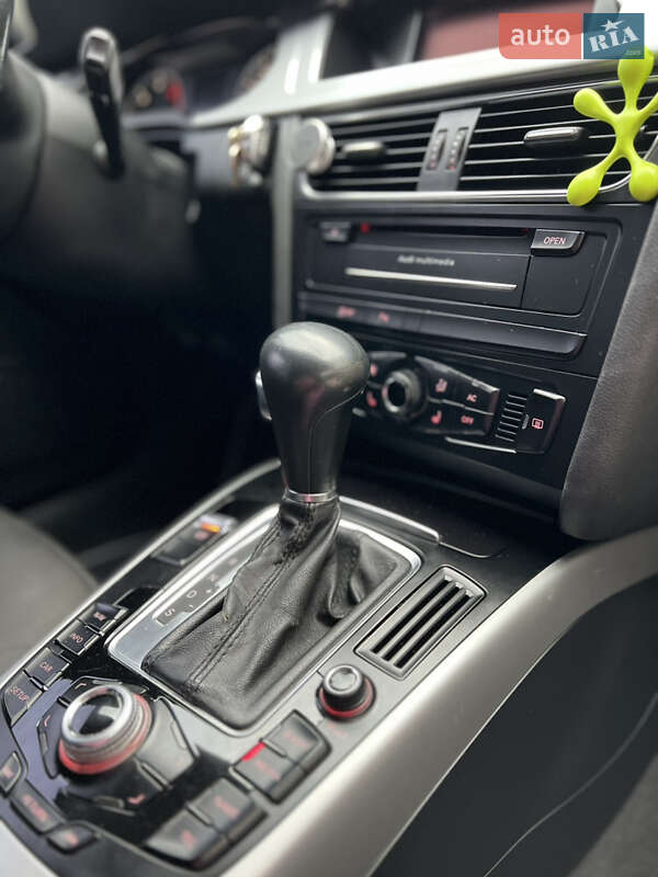 Універсал Audi A4 2011 в Івано-Франківську