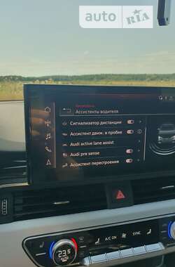Седан Audi A4 2022 в 