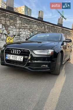 Седан Audi A4 2014 в 