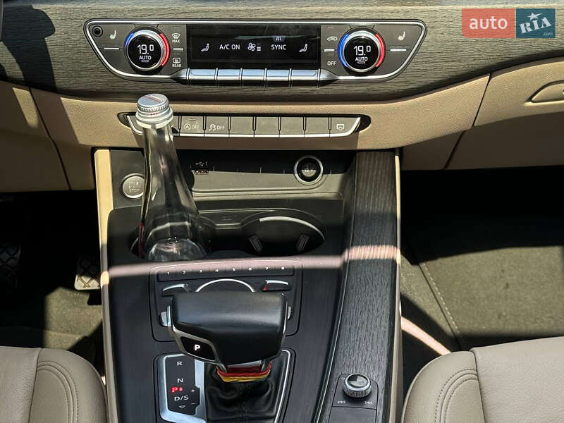 Седан Audi A4 2018 в Кривом Роге