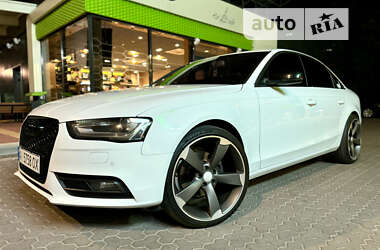 Седан Audi A4 2014 в Киеве