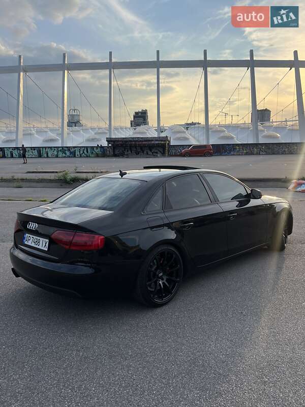 Седан Audi A4 2011 в Киеве
