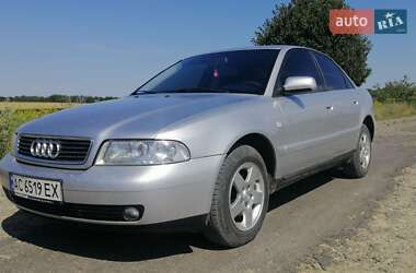 Седан Audi A4 1999 в Торчині