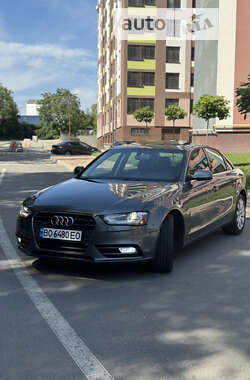 Седан Audi A4 2012 в Тернополе