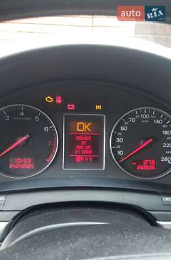 Седан Audi A4 2001 в Киеве