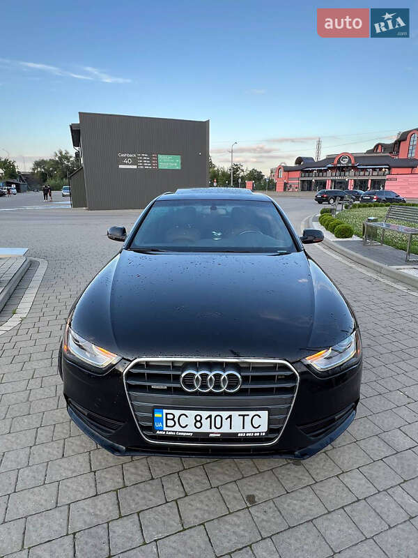 Седан Audi A4 2012 в Дрогобичі