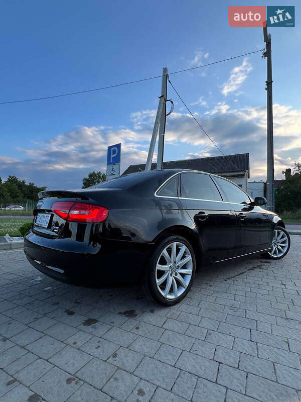 Седан Audi A4 2012 в Дрогобичі