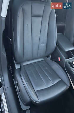 Седан Audi A4 2016 в 