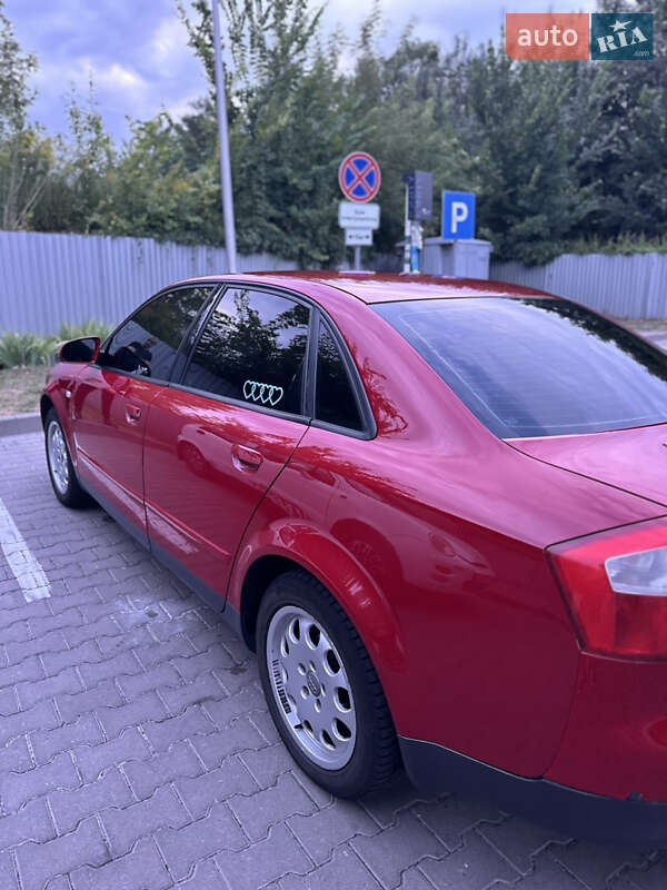 Седан Audi A4 2001 в Житомирі