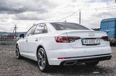 Седан Audi A4 2019 в Хусте