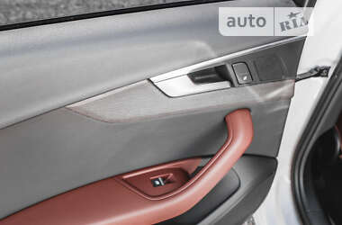 Седан Audi A4 2019 в Хусте