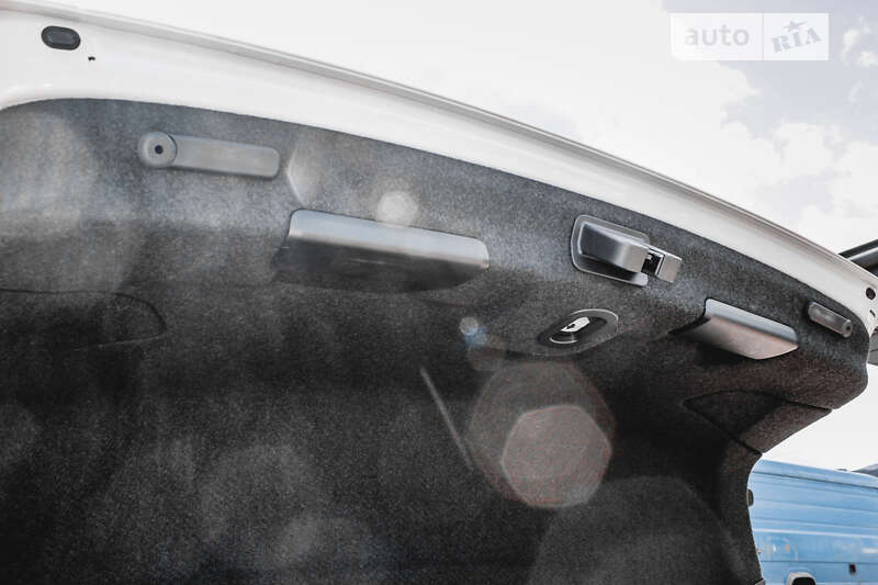 Седан Audi A4 2019 в Хусте