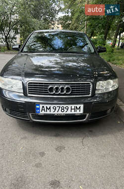 Седан Audi A4 2002 в Киеве