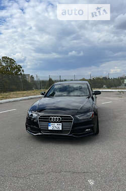 Седан Audi A4 2014 в 