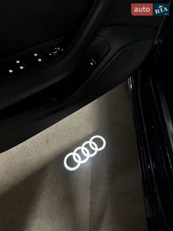 Седан Audi A4 2020 в Одессе