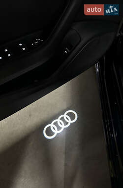 Седан Audi A4 2020 в 