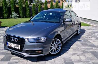 Седан Audi A4 2013 в Львове