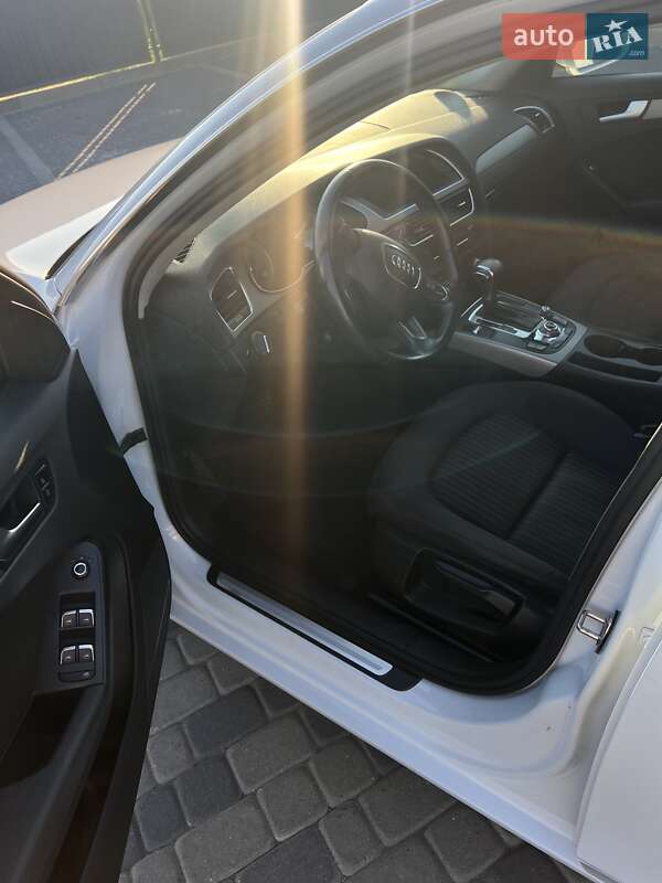 Универсал Audi A4 2012 в Мукачево