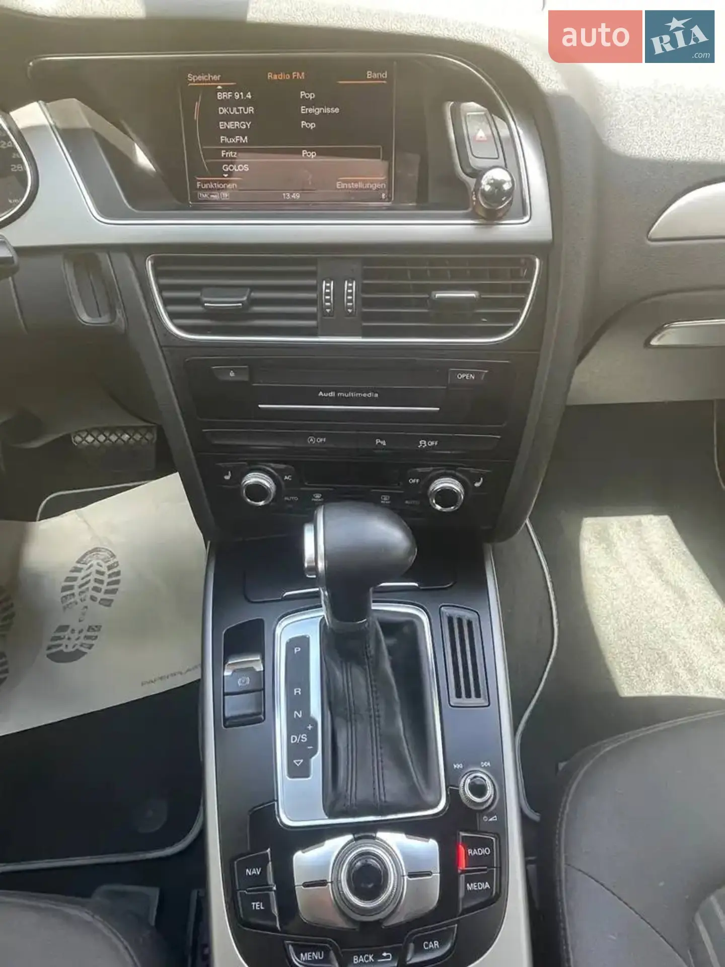 2012 Audi A4 - мініатюра 9