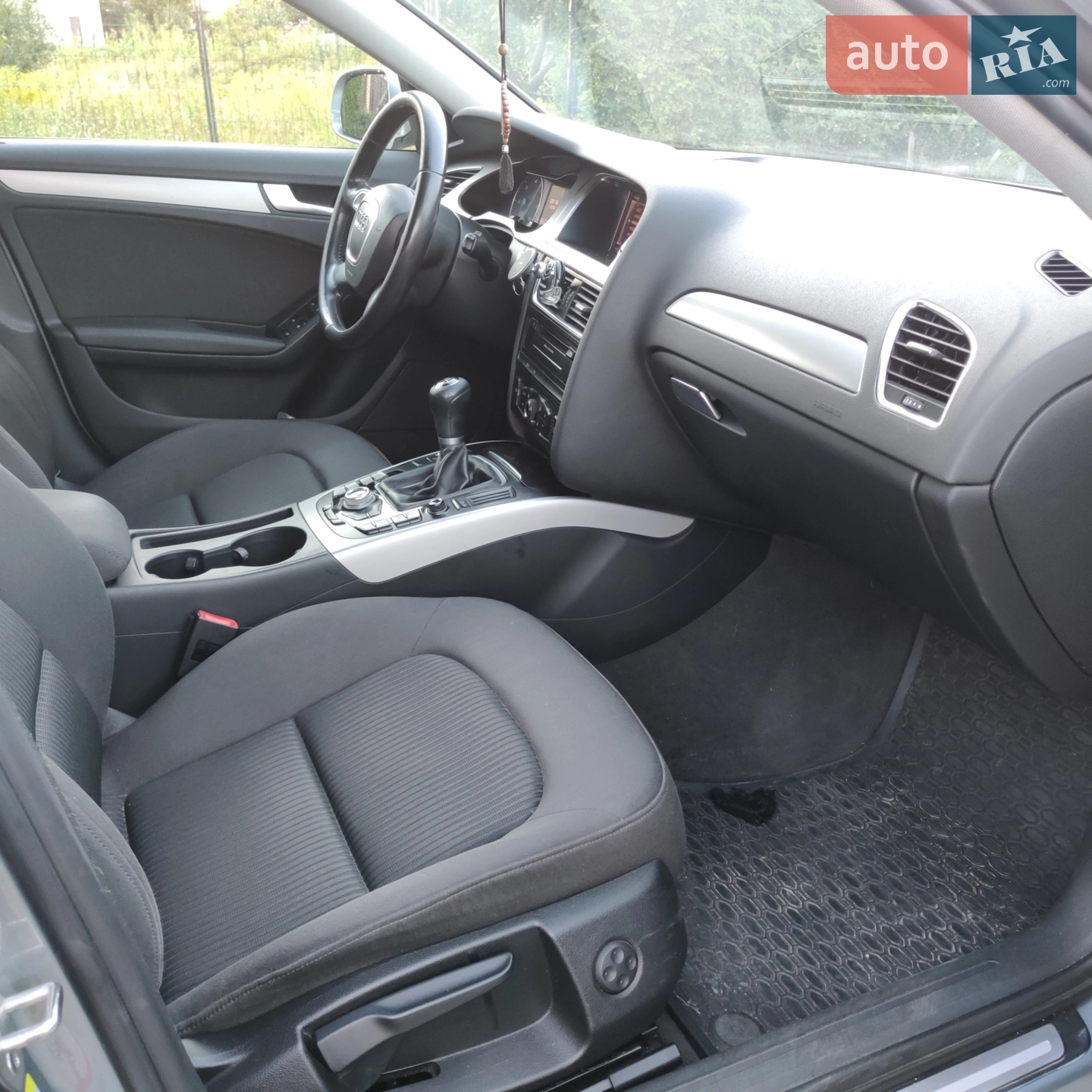 2010 Audi A4 - мініатюра 19