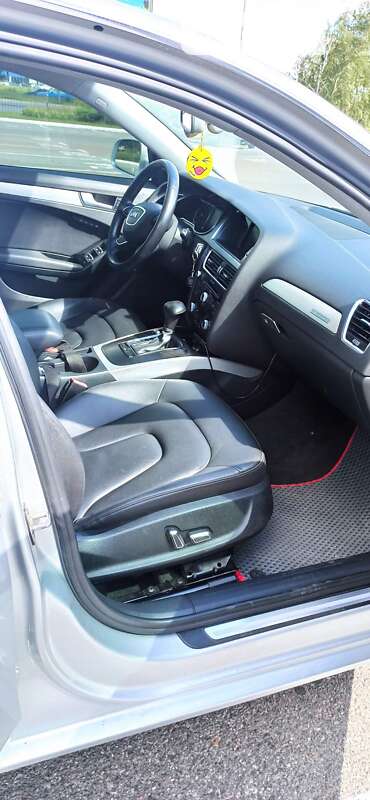 Седан Audi A4 2013 в Киеве