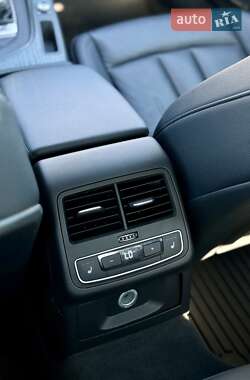 Седан Audi A4 2017 в 