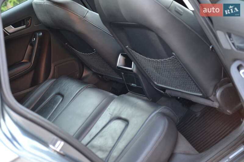 Седан Audi A4 2014 в Луцке