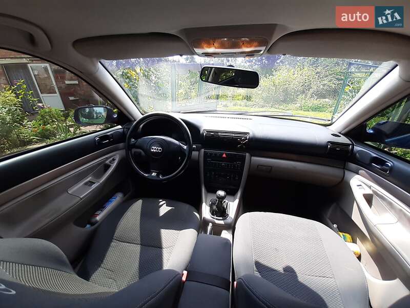 Универсал Audi A4 1999 в Львове