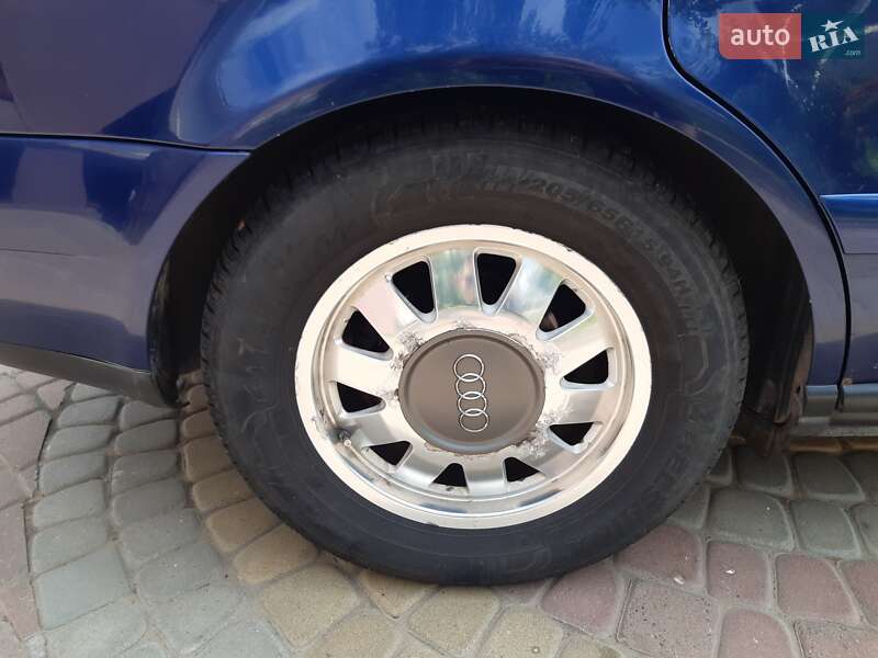 Универсал Audi A4 1999 в Львове