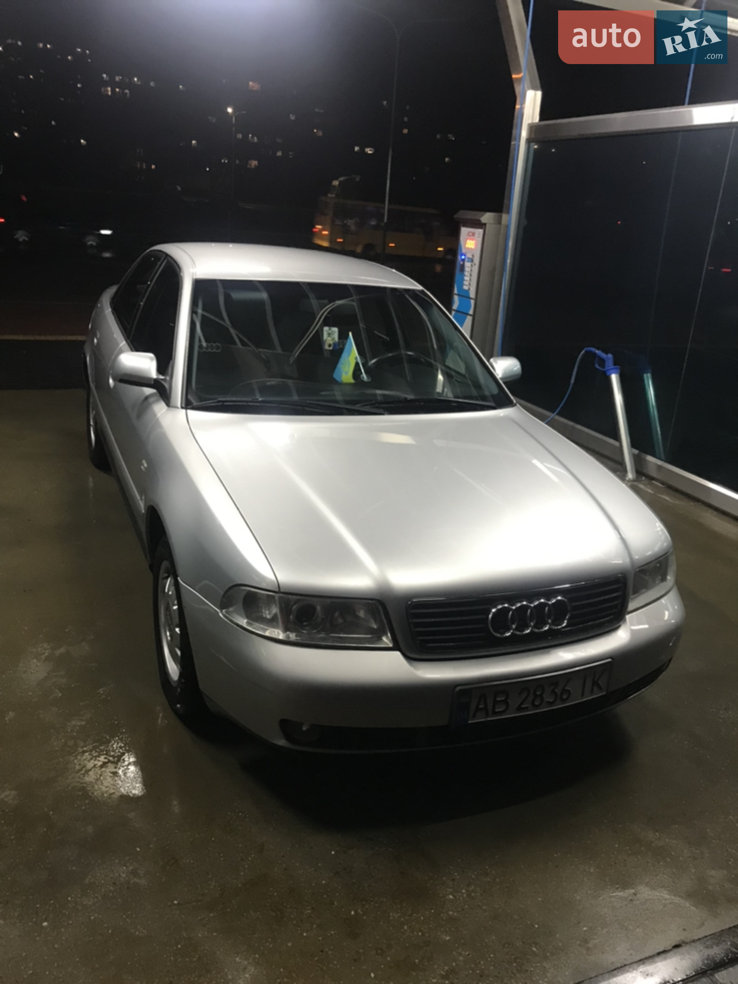 Audi A4 2000 VIN WAUZZZ8DZYA197172 фото оголошення 2 з 5
