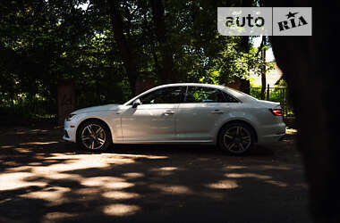 Седан Audi A4 2018 в 