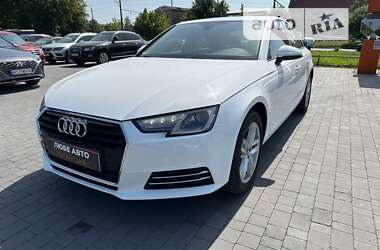 Седан Audi A4 2017 в Львове