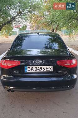 Седан Audi A4 2012 в Смолином